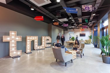 1 bed flat, Morfa Road, City Centre, Swansea, SA12FD - Image 8